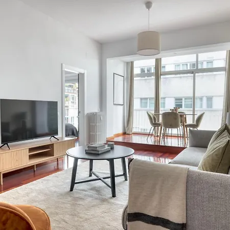 Apartment Renovated Les Tres Torres 3br Bcn-94 *